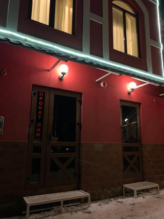 וורוכטה Hotel Kalyna מראה חיצוני תמונה