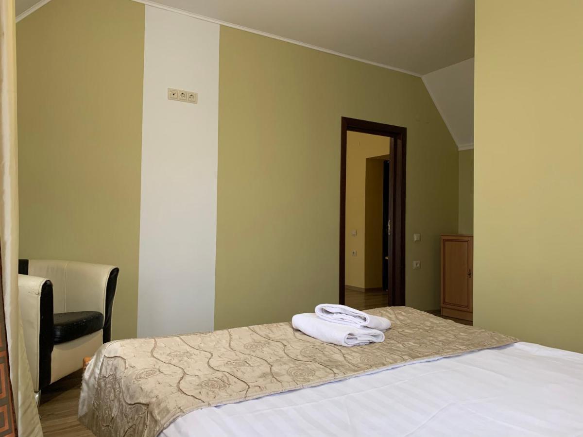 וורוכטה Hotel Kalyna מראה חיצוני תמונה