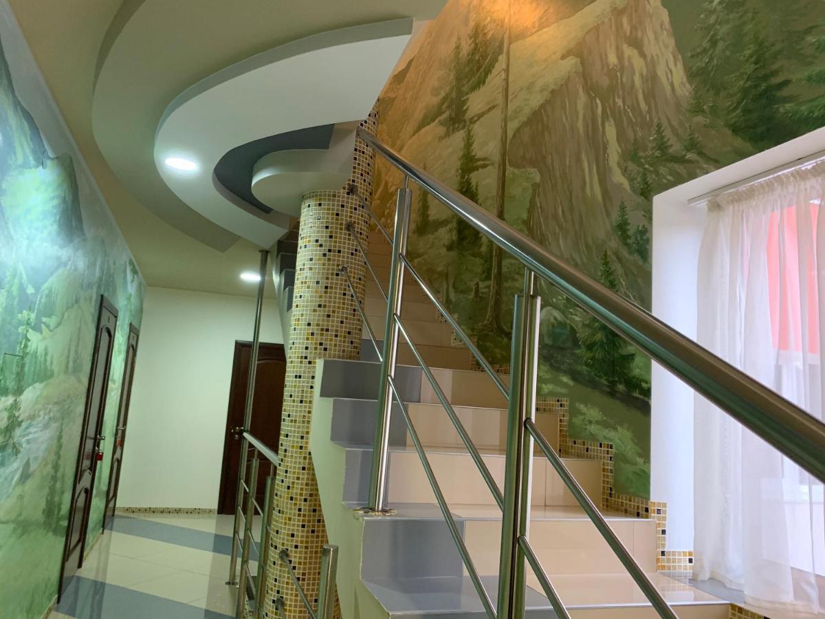 וורוכטה Hotel Kalyna מראה חיצוני תמונה