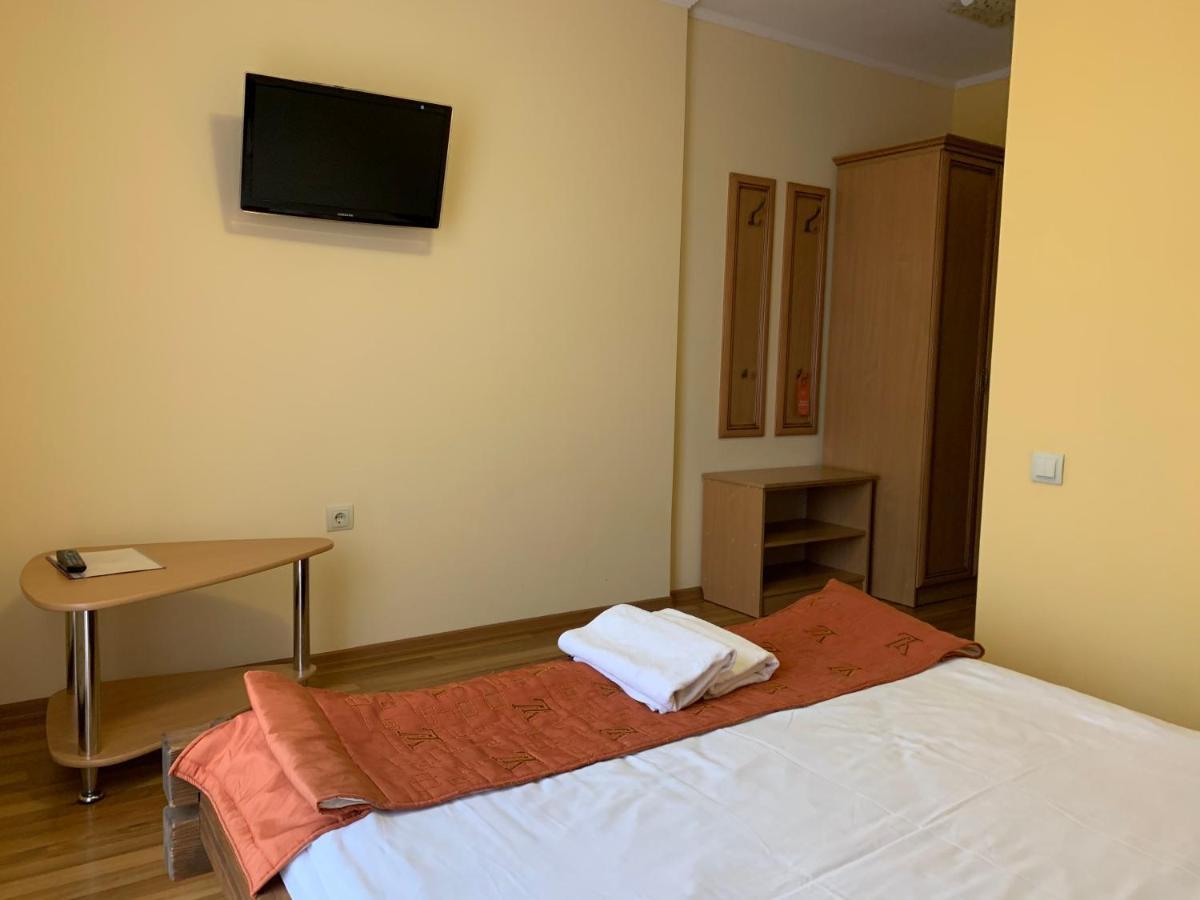 וורוכטה Hotel Kalyna מראה חיצוני תמונה