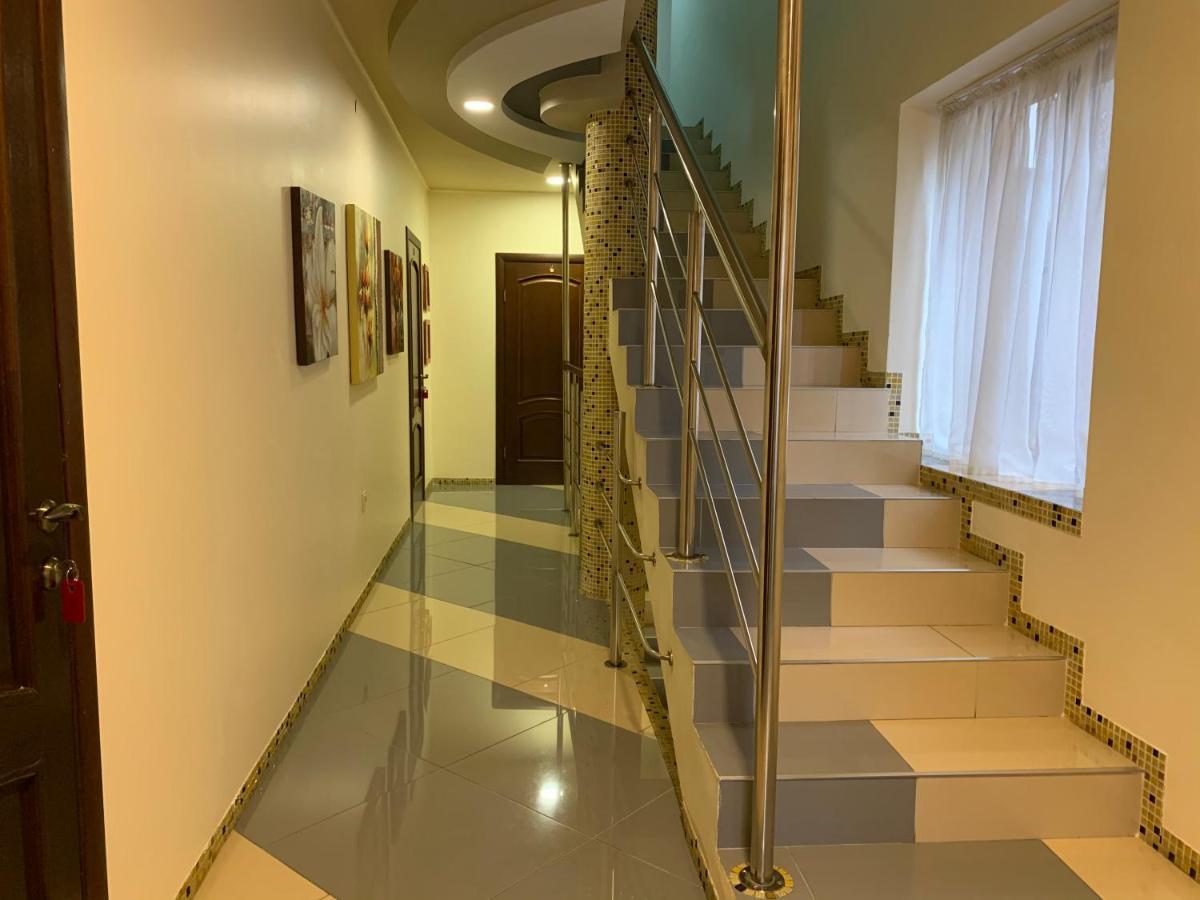 וורוכטה Hotel Kalyna מראה חיצוני תמונה