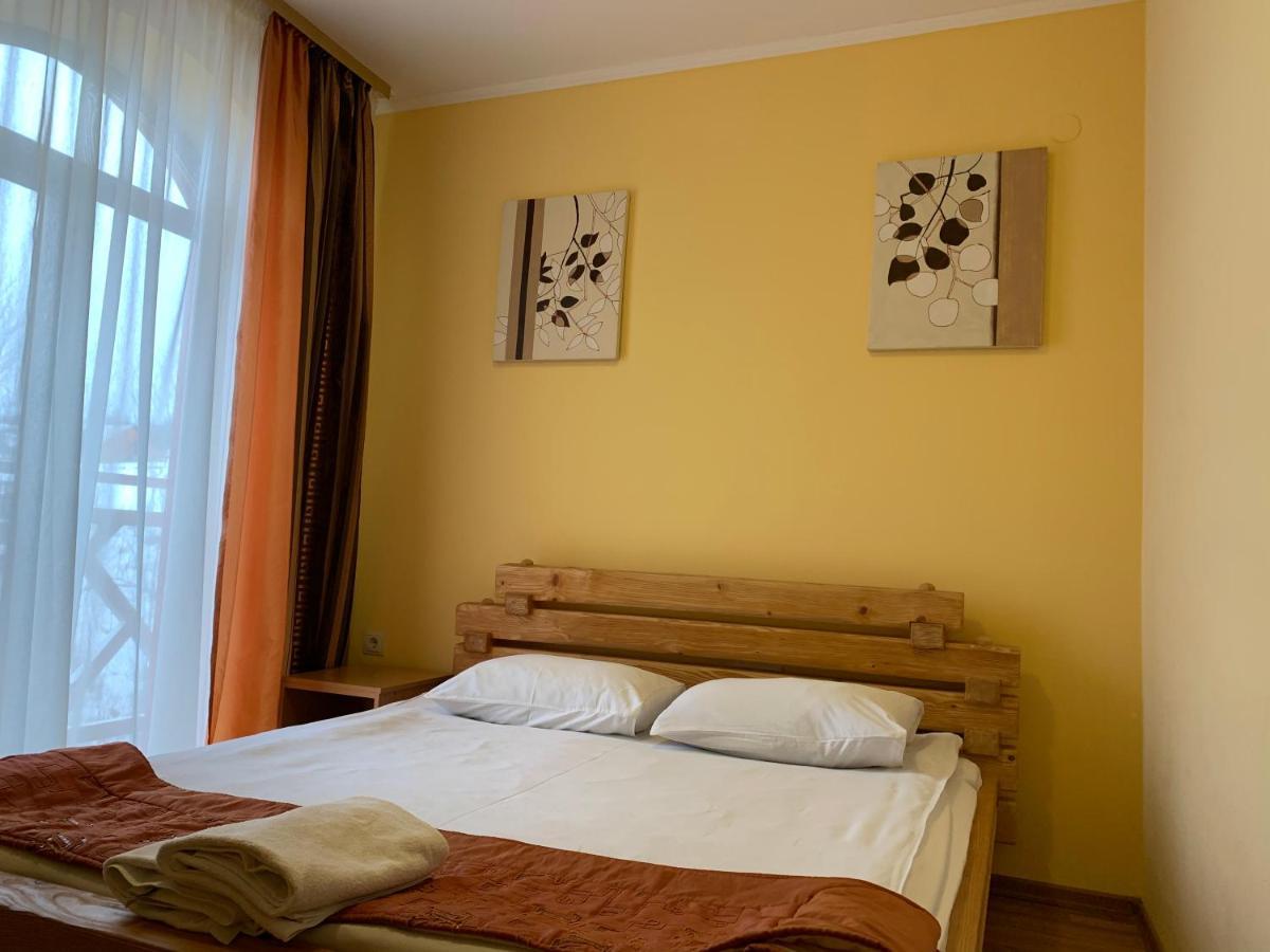 וורוכטה Hotel Kalyna מראה חיצוני תמונה