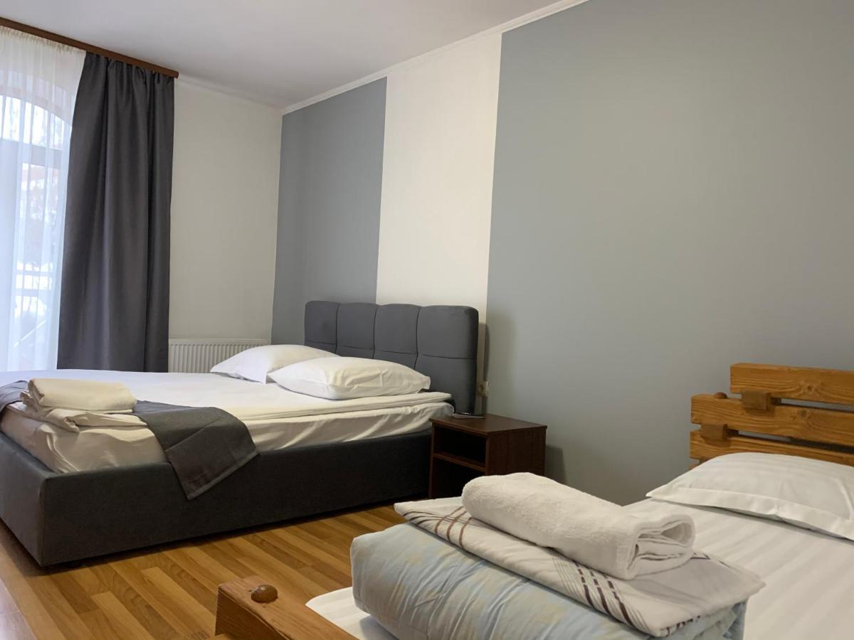 וורוכטה Hotel Kalyna מראה חיצוני תמונה